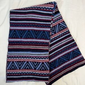 Orvis Geometric Blue Red Gray 100% Merino Wool Scarf